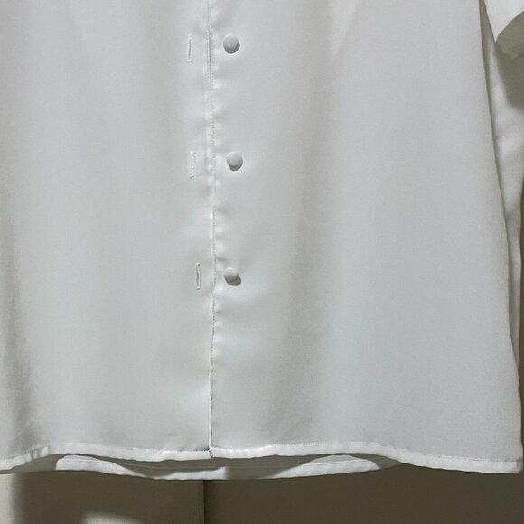 Kathy Che, short sleeve white, button-down, beautifully decorated blouse, size 8 - Picture 6 of 10